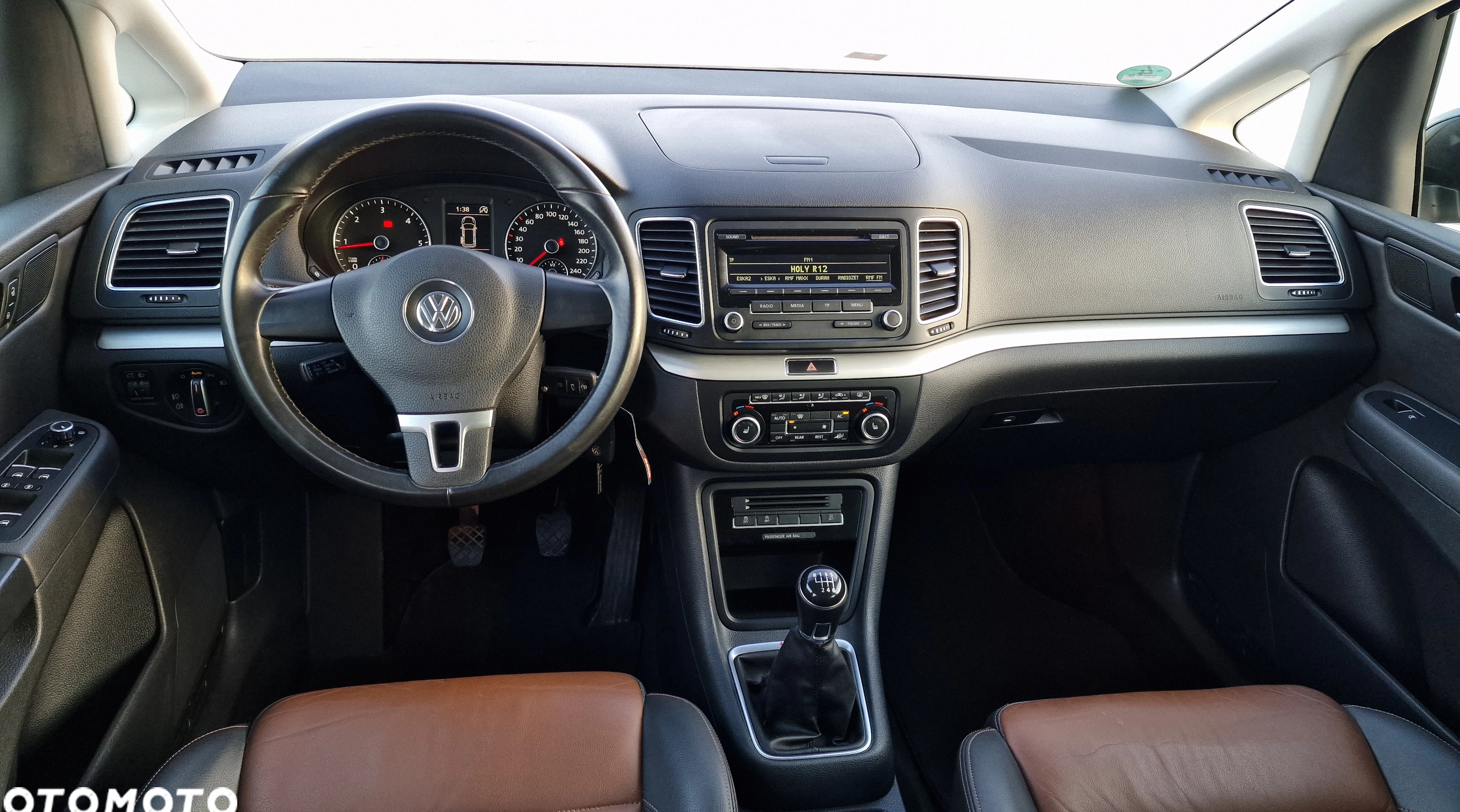 Volkswagen Sharan cena 49900 przebieg: 256000, rok produkcji 2012 z Kwidzyn małe 667